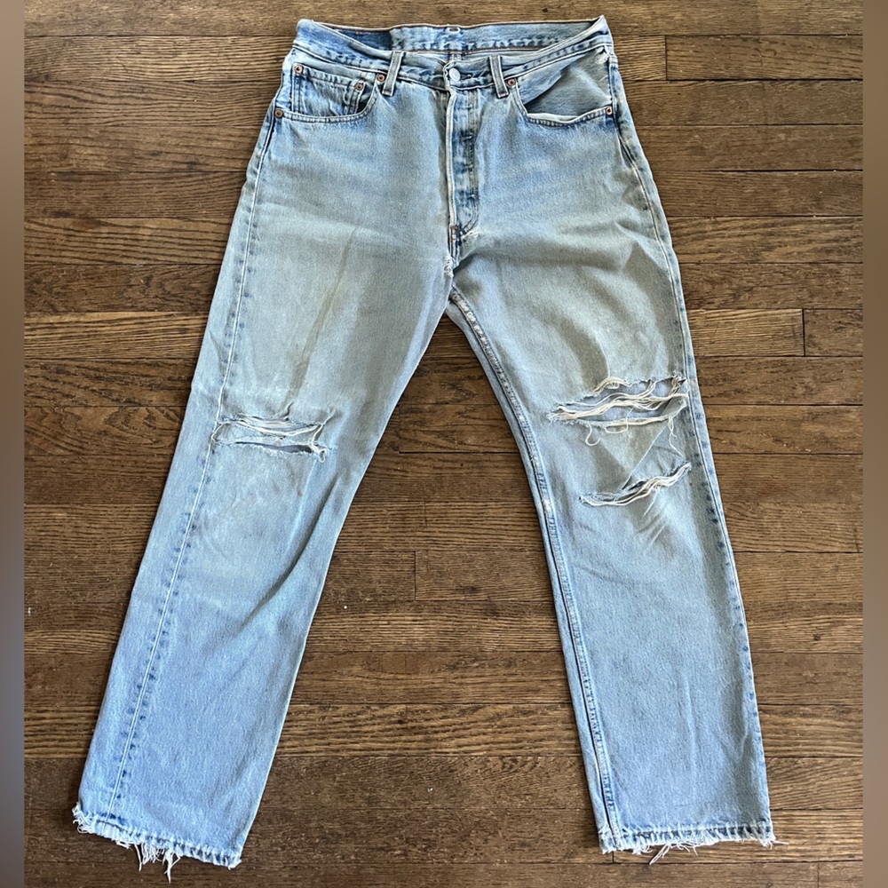 Distressed Levi 501